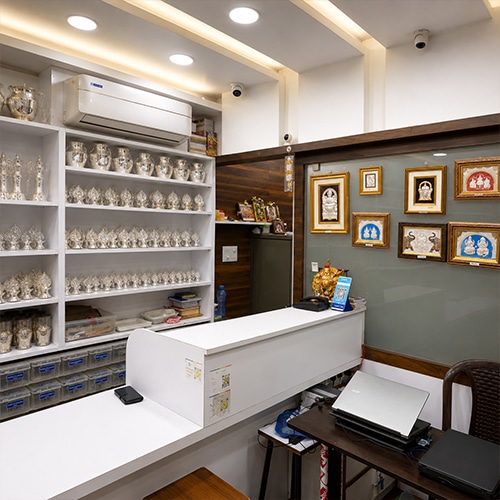 Hari Silvears Store Interior